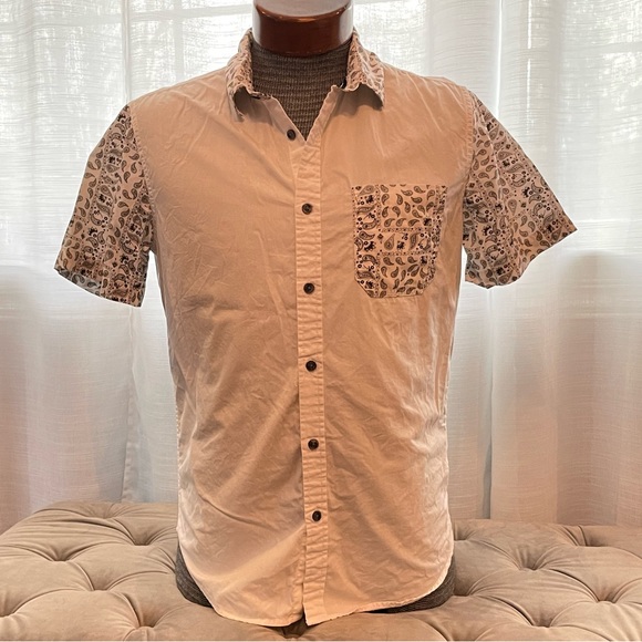 Zipcode White & Paisley Button Down - Picture 2 of 5